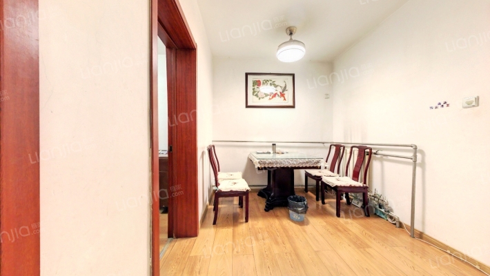 甸柳三区二手房实景图