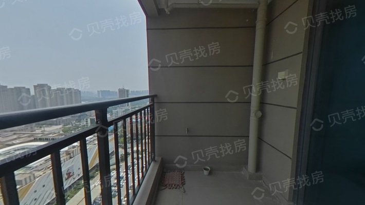 万达旁 碧桂园中央公馆 精装3室2厅2卫 急出售-阳台