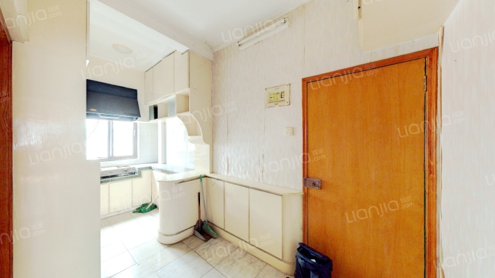 苜蓿园东街6号二手房实景图