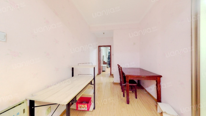 构峰源公馆二手房实景图