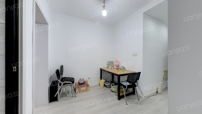 十字街110号二手房实景图