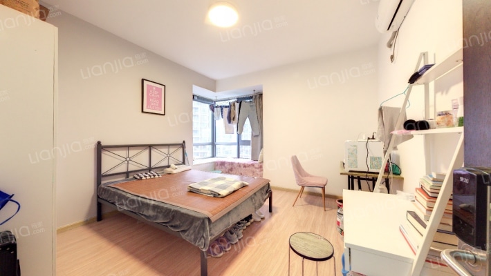 翡翠城三期二手房实景图