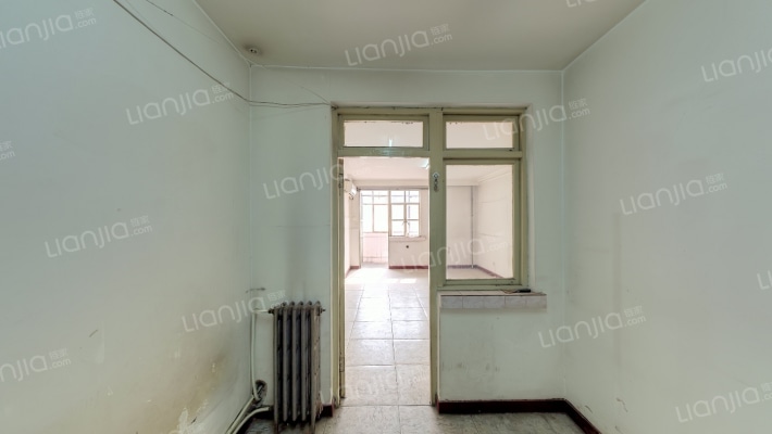 新义信里二手房实景图