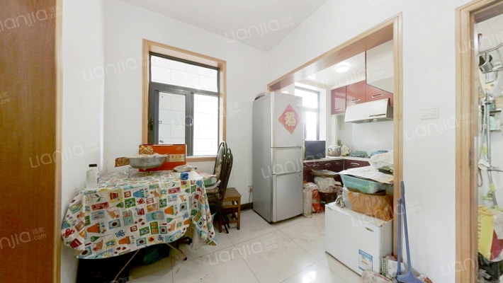 宁海路二手房实景图