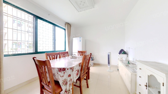 中园花苑二手房实景图