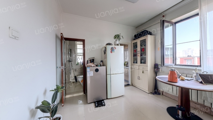 索家坟20号院二手房实景图