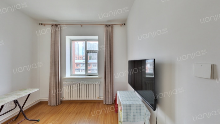 省机电公司宿舍二手房实景图