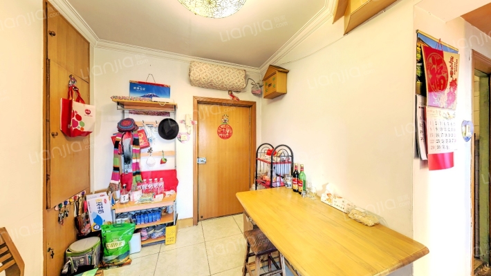 感化胡同14号院二手房实景图