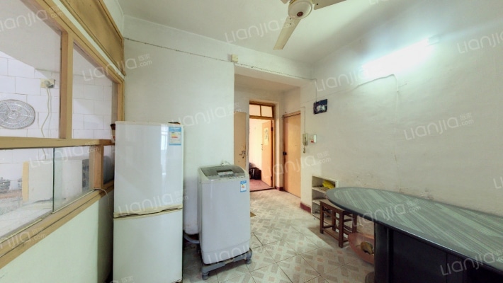 三牌楼大街二手房实景图