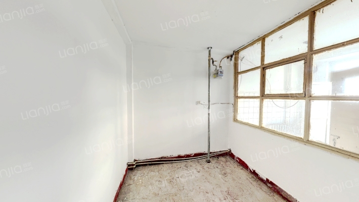 水源地社区二手房实景图