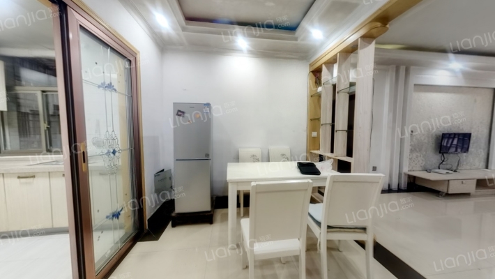 龙鑫水岸华庭二手房实景图