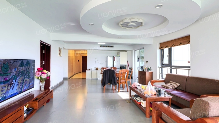 树客国际公寓二手房实景图