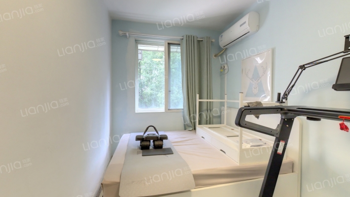 蓝旗新村二手房实景图