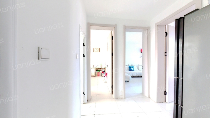 新风楼家属楼二手房实景图