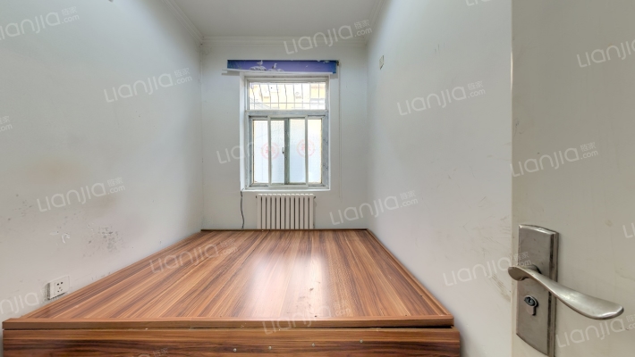 山大路214号二手房实景图