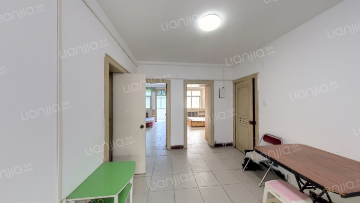 南阳路258号院二手房实景图