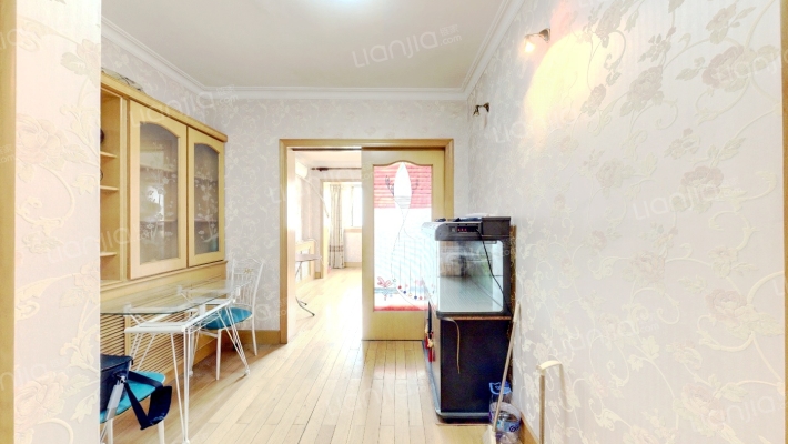 新闻西里二手房实景图