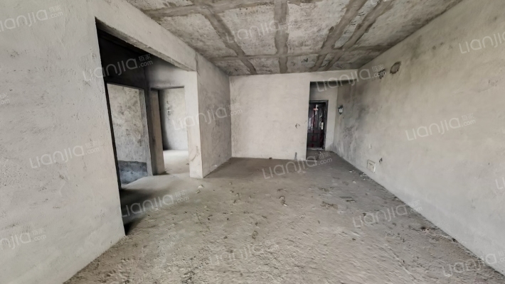 蓝天花园二手房实景图