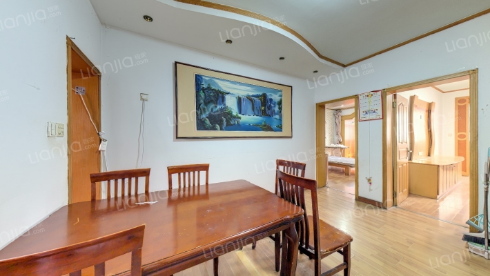 南方花园B组团二手房实景图