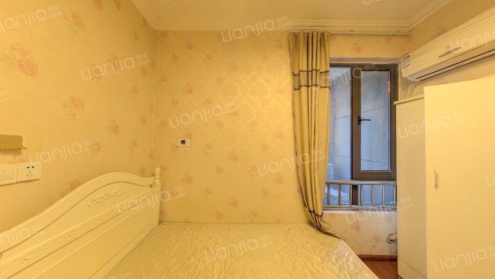 明湖花苑四期二手房实景图