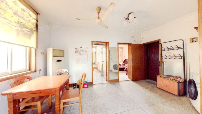 荣事达小区二手房实景图