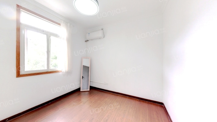 新模范马路二手房实景图