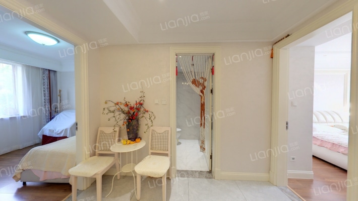 艳阳里二手房实景图