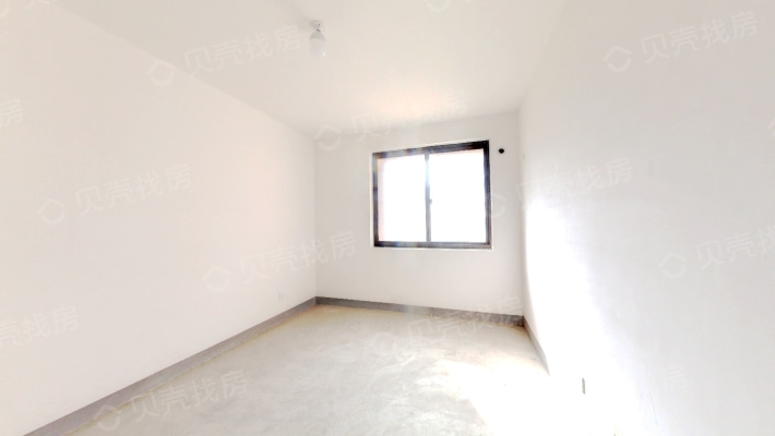 此房出行方便，户型方正，居住方便舒适-卧室B