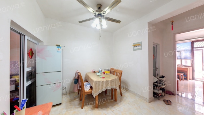 百货公司宿舍二手房实景图