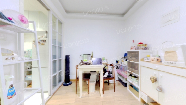 滨江花园西园二手房实景图