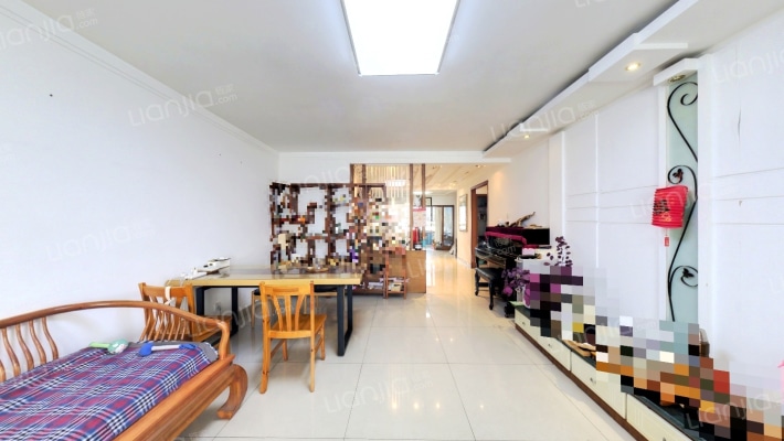 博美园二手房实景图