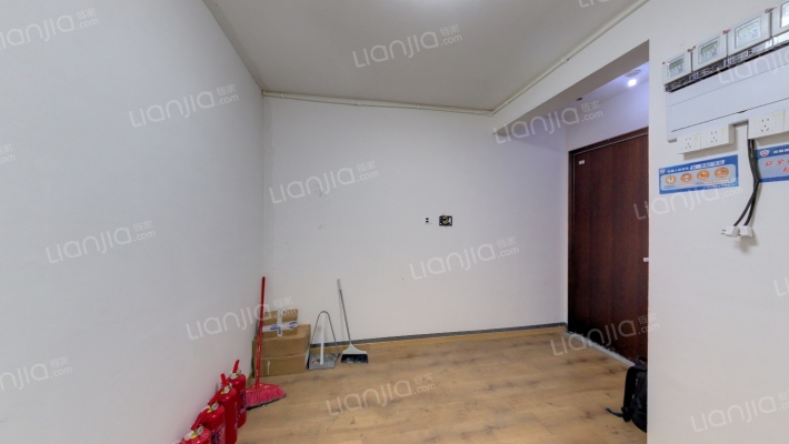 绿地境启澜庭北区二手房实景图