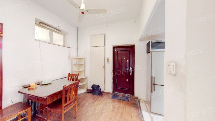 经六路4号院二手房实景图