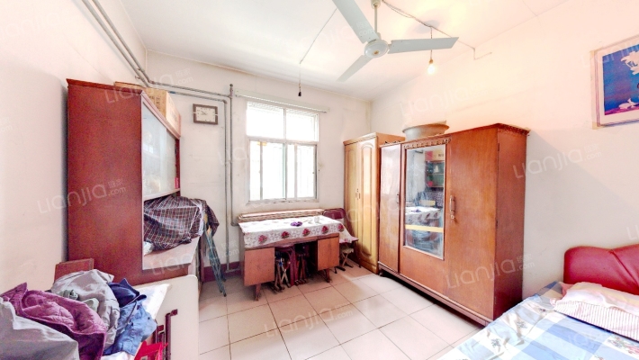 凤凰山路32号二手房实景图