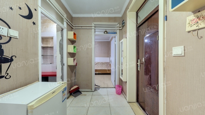 阳光假日二手房实景图