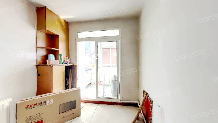 3504宿舍二手房实景图