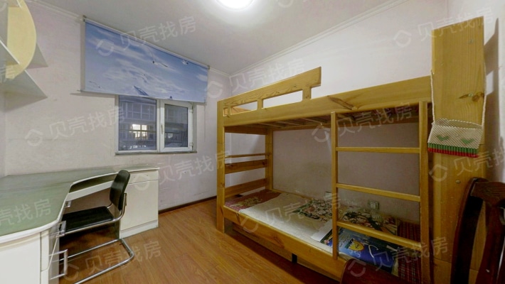 ：此房满五唯，精装，可拎包入住，地暖房，南北户型-卧室B