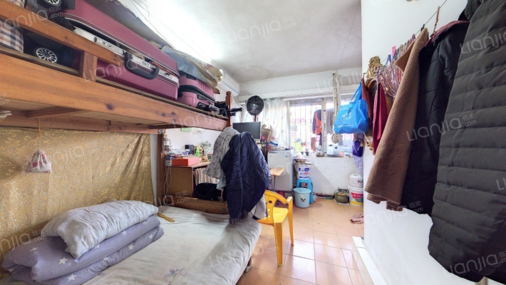 西铁楼二手房实景图