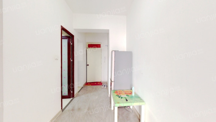 八纬路二手房实景图