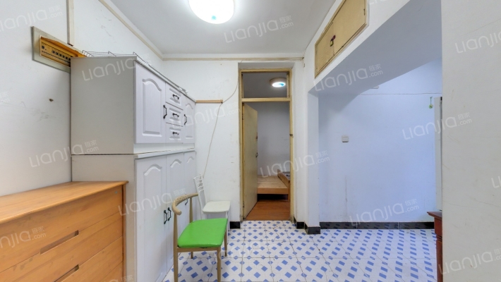 胜利村100号二手房实景图