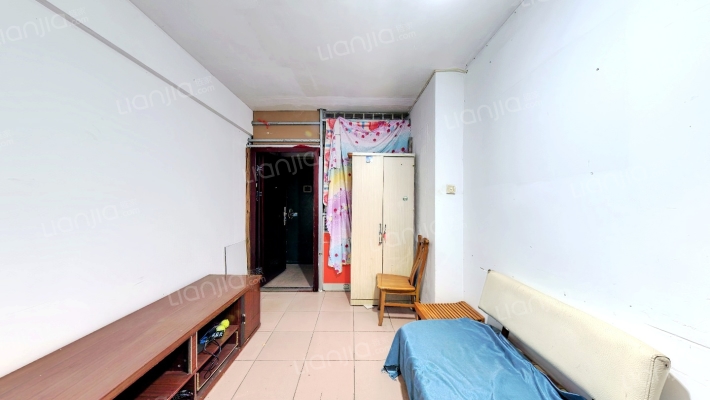 温泉东汤小区二手房实景图