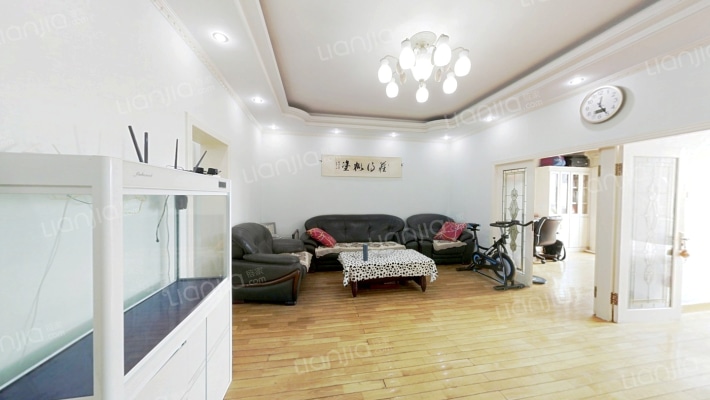 长春市解放大路学校教师公寓二手房实景图