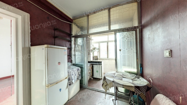 三角地二手房实景图