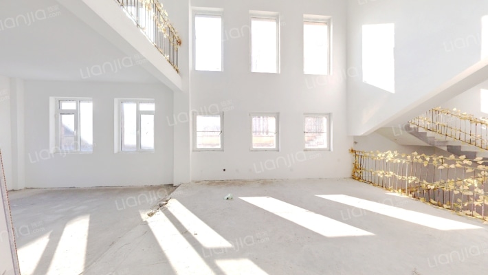 青岛小镇悦峰二手房实景图