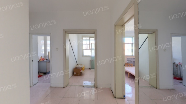 收割机厂家属楼(胜利西路)二手房实景图