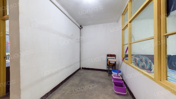 坡头西街二手房实景图