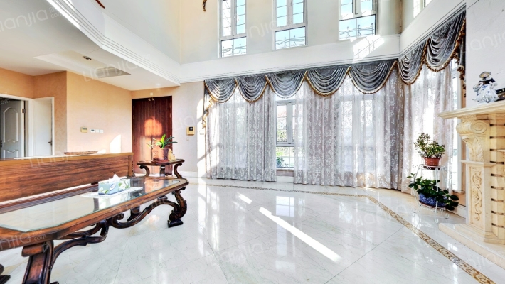 中海翡翠湖岸二手房实景图