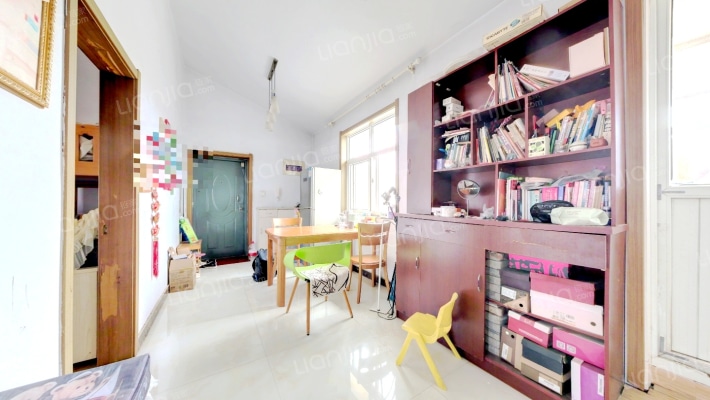 恒都彩虹源二手房实景图