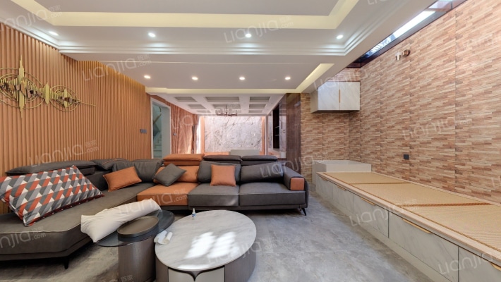 世茂御龙海湾星空墅5期二手房实景图