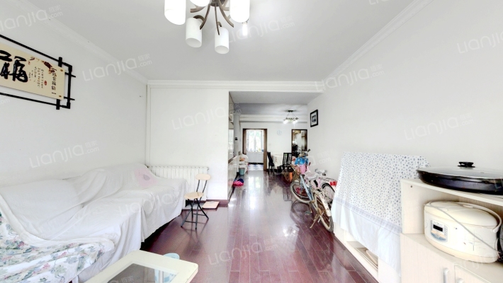 朗晴名居二手房实景图